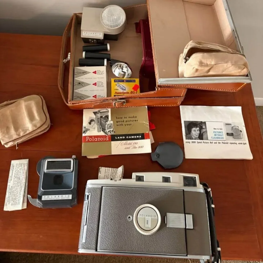 Vintage Polaroid Camera Set w Leather Case